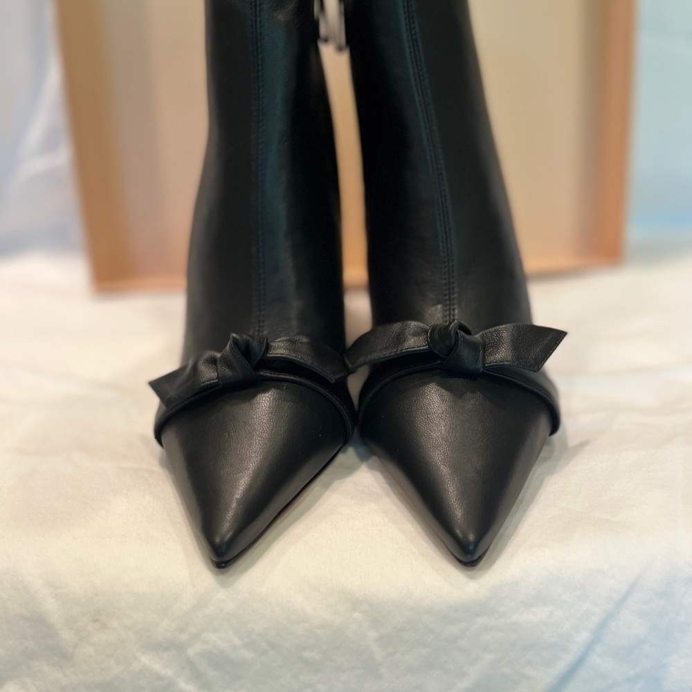 Alexandre Birman Clarita 85 Stretch Leather Bootie - Black